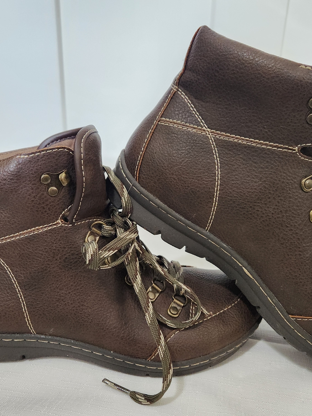 Women's B.O.C Alyssa Brown Leather Lace-Up Casual Boots - Picture 9 of 11